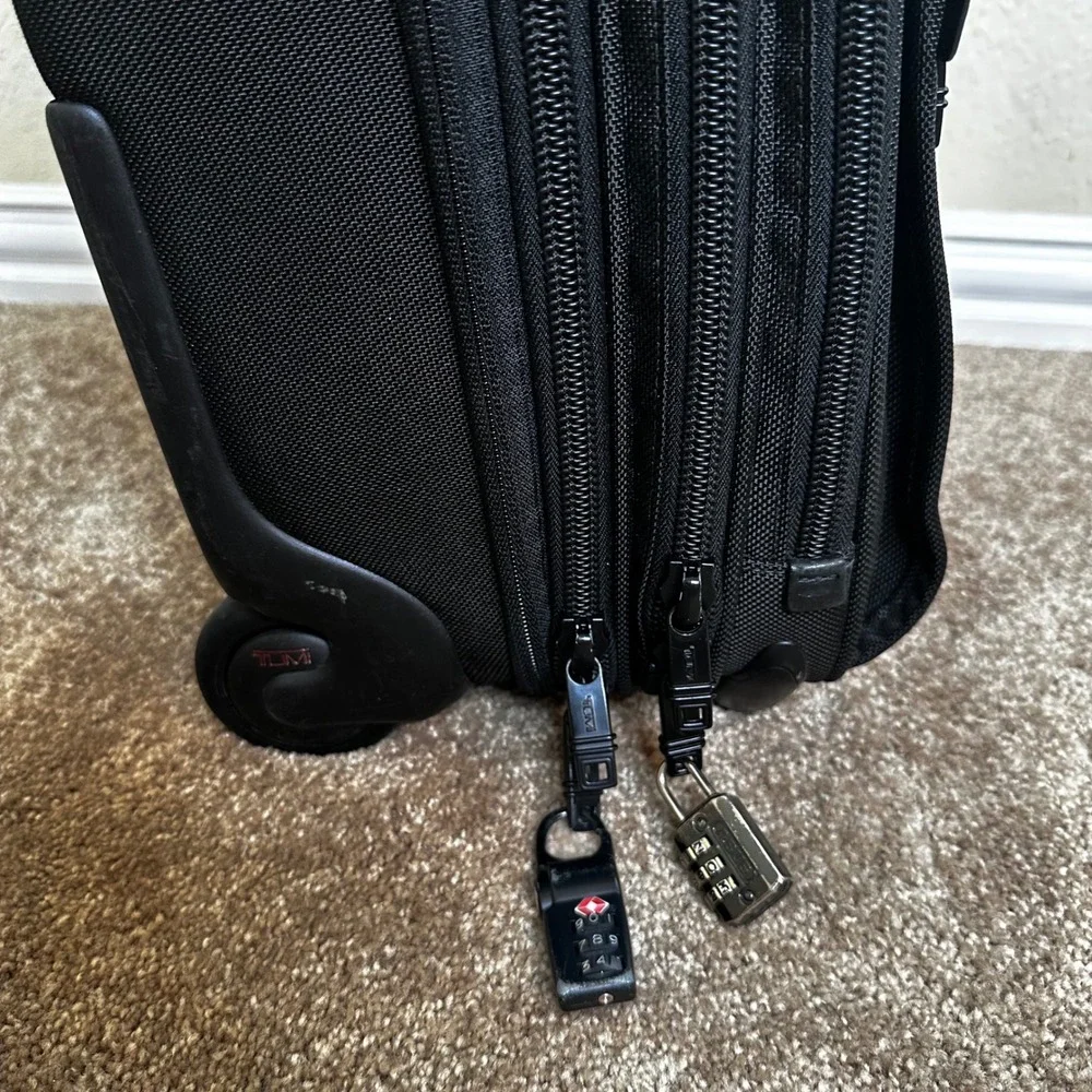 TUMI Alpha Black Ballistic Nylon Office Expandable Carry-On Roller Bag 26126DH